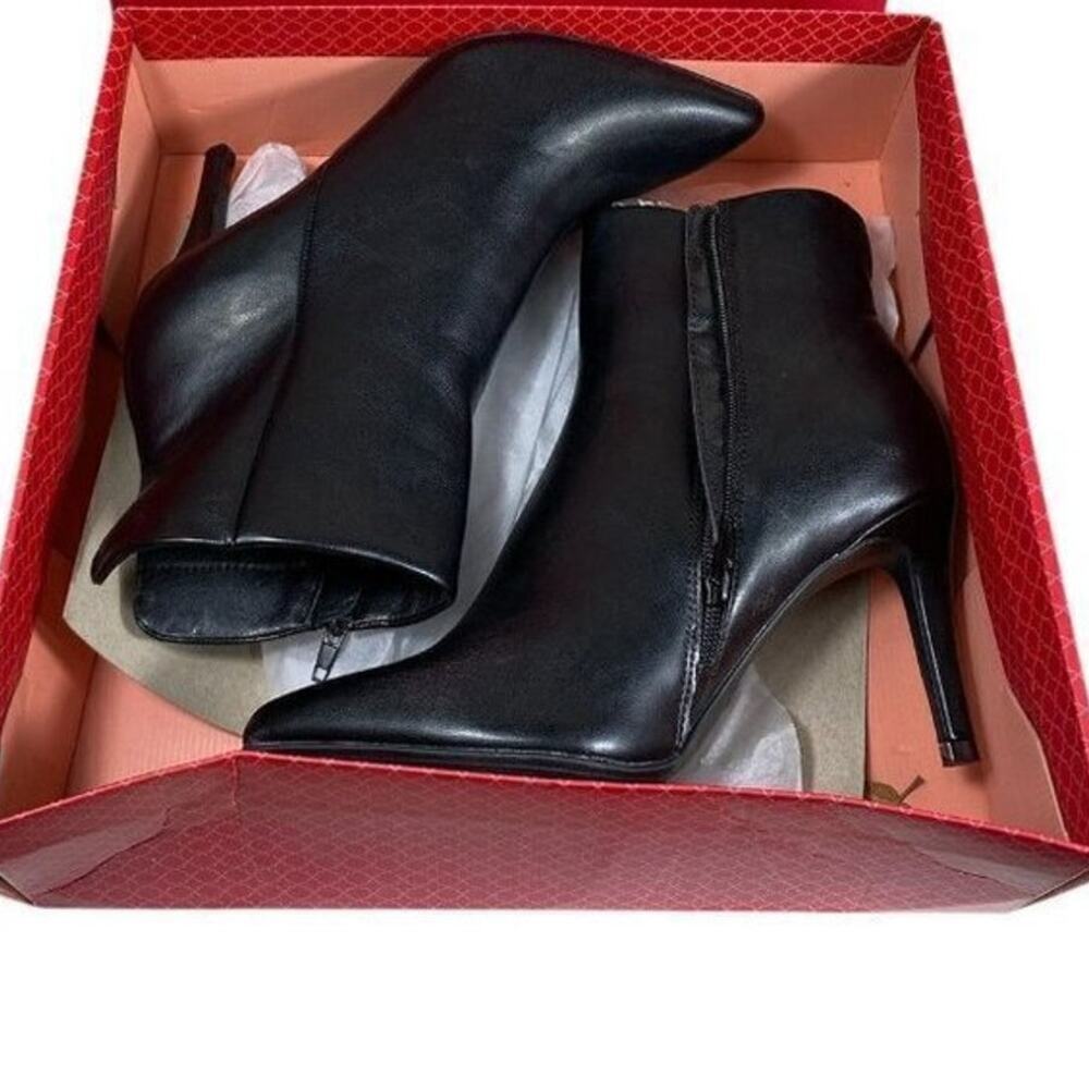 Kelly & Katie Eve Black Pointed Toe Stiletto Ankle Booties Size 8.5 - Picture 2 of 10